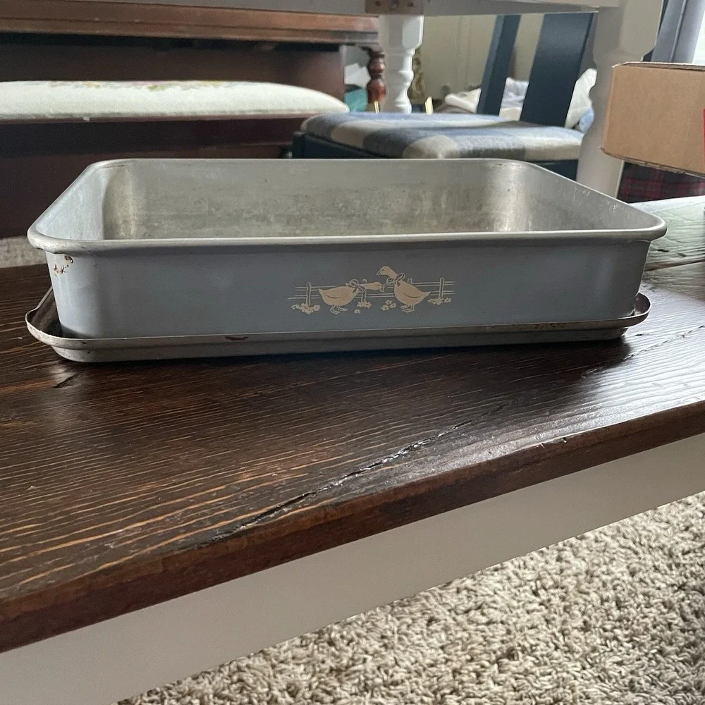 Vtg Mirro Aluminum BLUE GOOSE Cake Baking Pan w/Lid 9x13 Cottagecore Kitchen